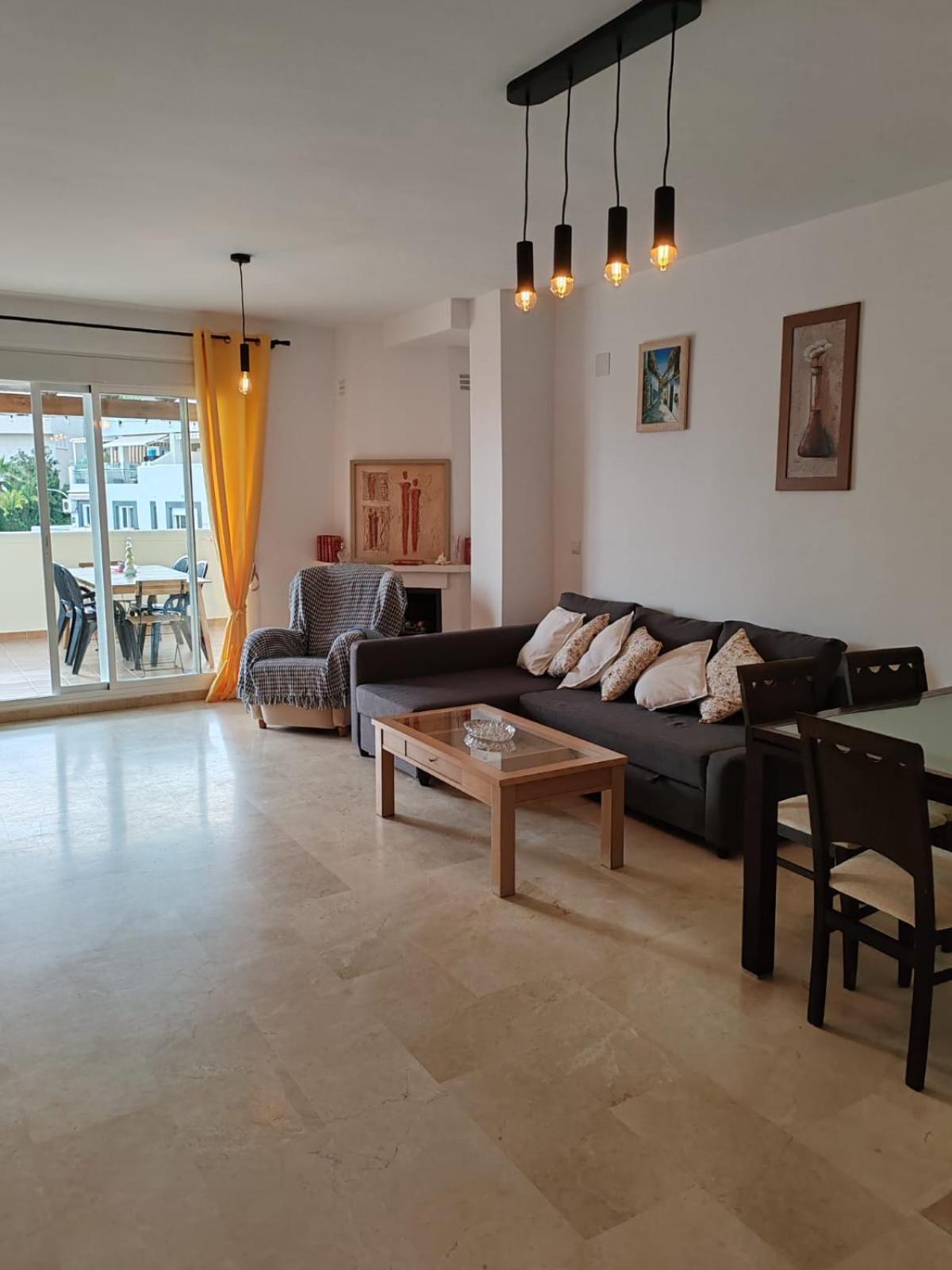 Seaview Apartment With Great Amenities & Facilities Бенальмадена Экстерьер фото