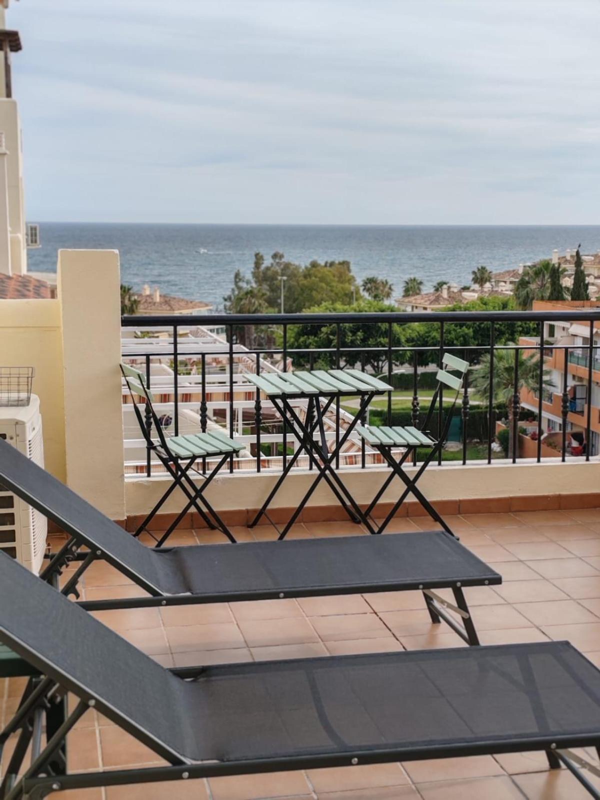 Seaview Apartment With Great Amenities & Facilities Бенальмадена Экстерьер фото